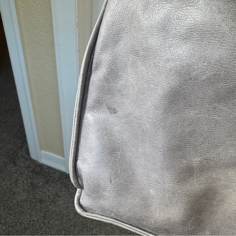 HOBO Leather Crossbody Bag Gray Foldover Slouch Shoulder Purse - Picture 8 of 12